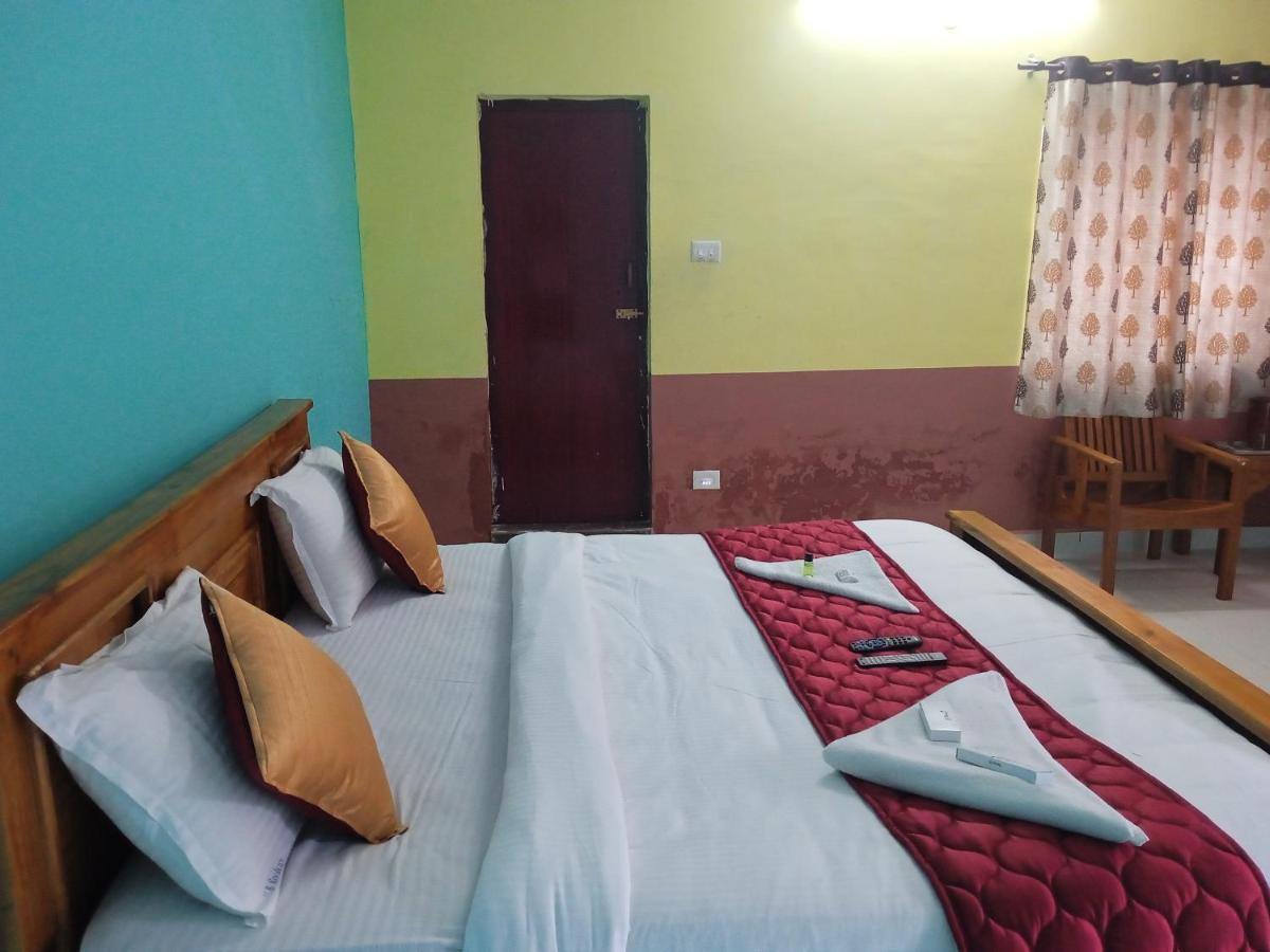 J J Homes Ooty Buitenkant foto