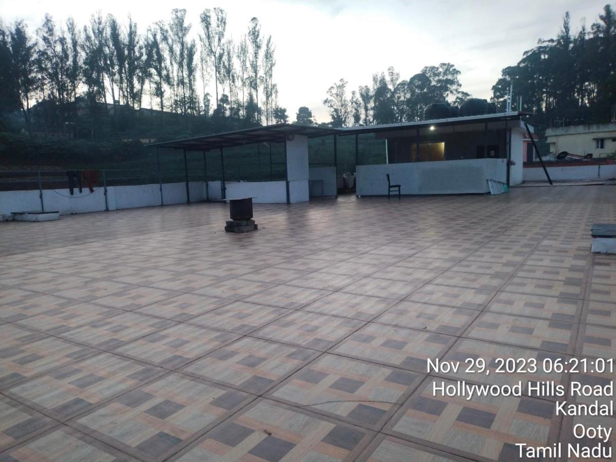 J J Homes Ooty Buitenkant foto