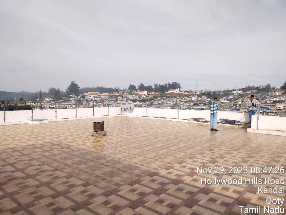 J J Homes Ooty Buitenkant foto